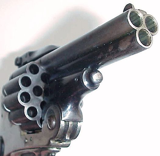 3 løbet revolver med 18 skuds tromle