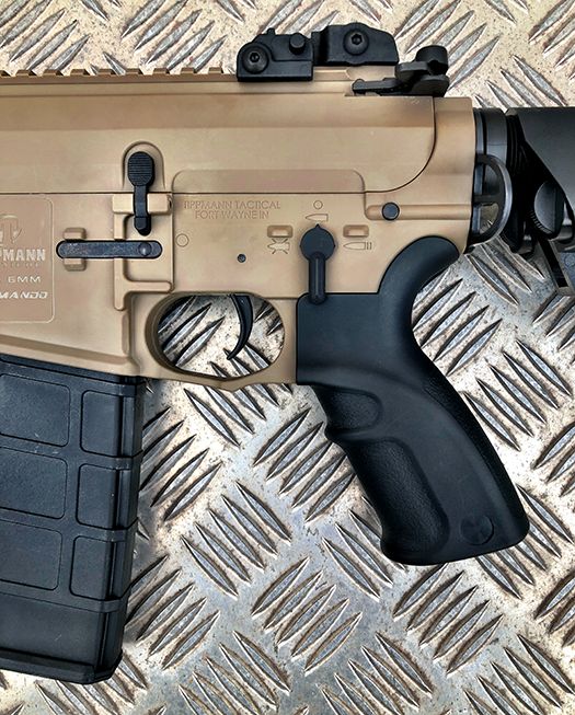 Tippmann Commando 6 mm BB AEG