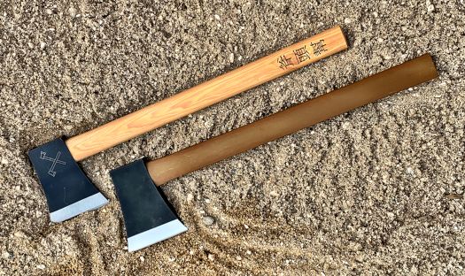 Axe Gang Hatchet - Coldsteel attrap af glasfiber og polyproylene + stålmodel med træskaft